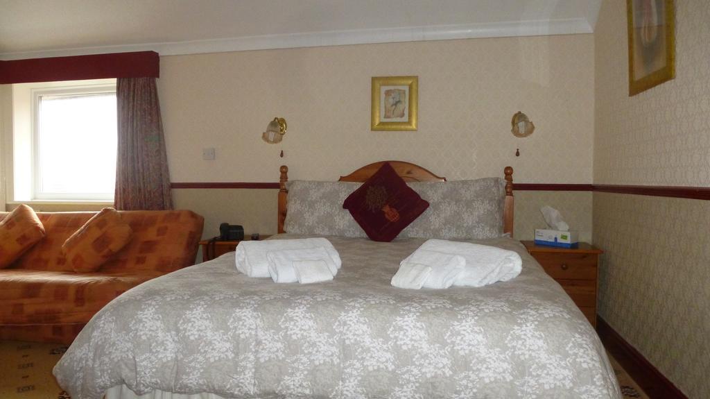 Whitehall Guest House Colwyn Bay Exterior photo